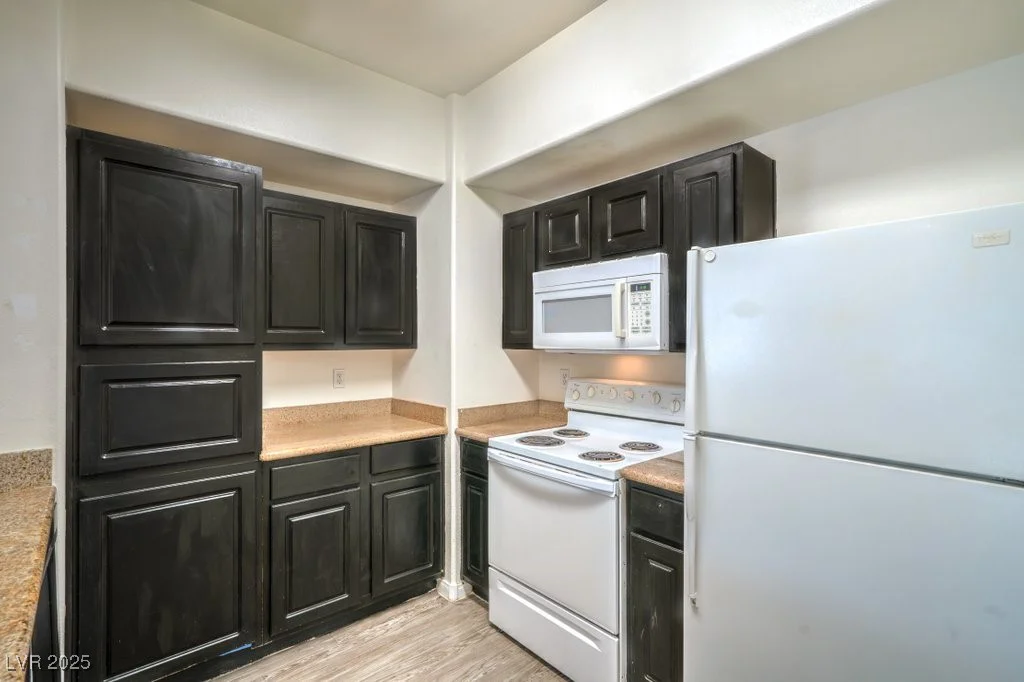 8000 Badura, Las Vegas, NV 89113