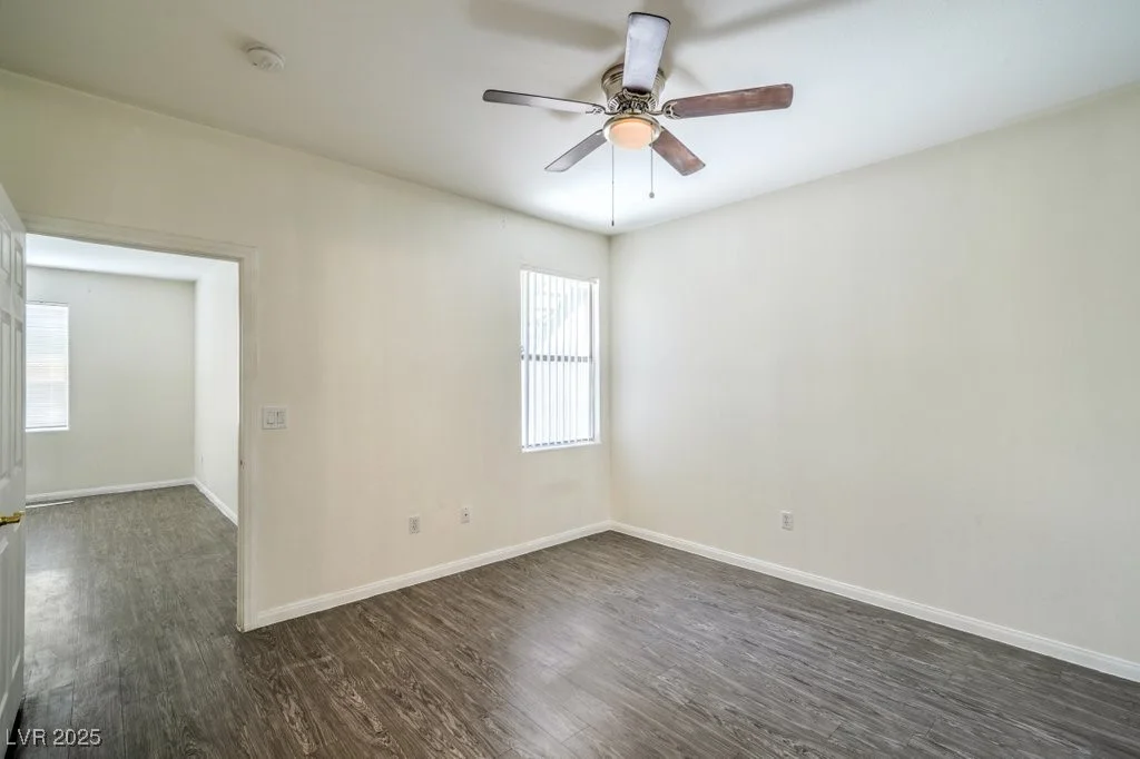 8000 Badura, Las Vegas, NV 89113