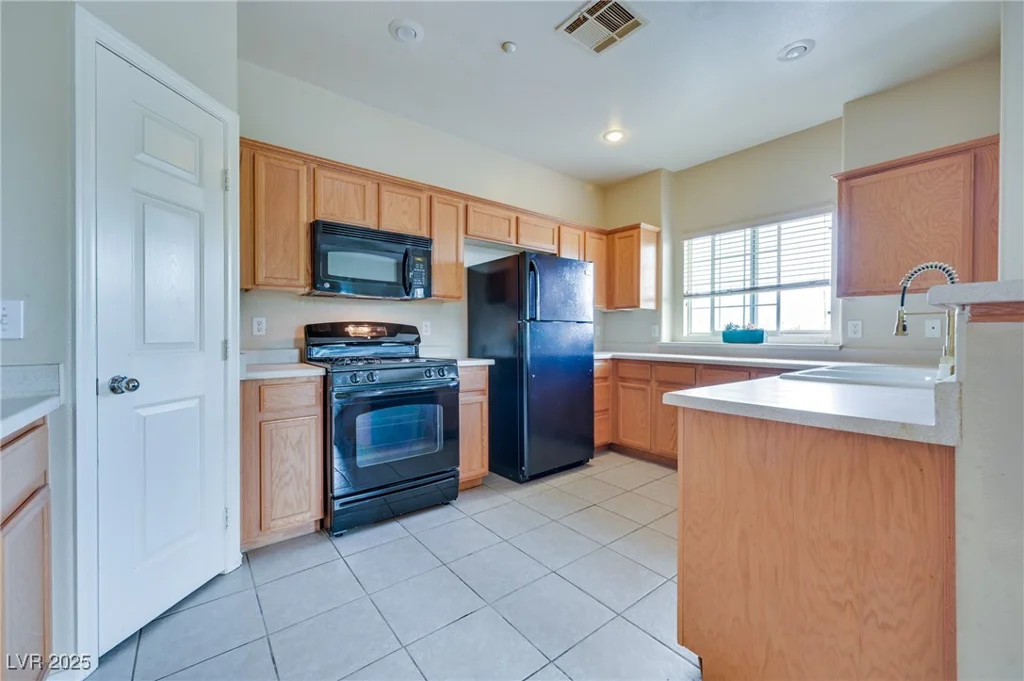 5950 Barbosa, North Las Vegas, NV 89031