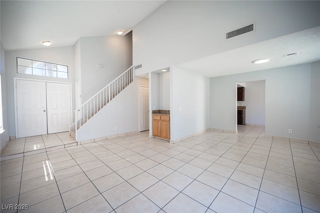 2433 Cycad Tree, Las Vegas, NV 89108