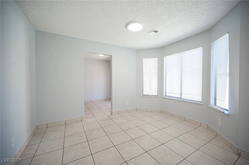 2433 Cycad Tree, Las Vegas, NV 89108