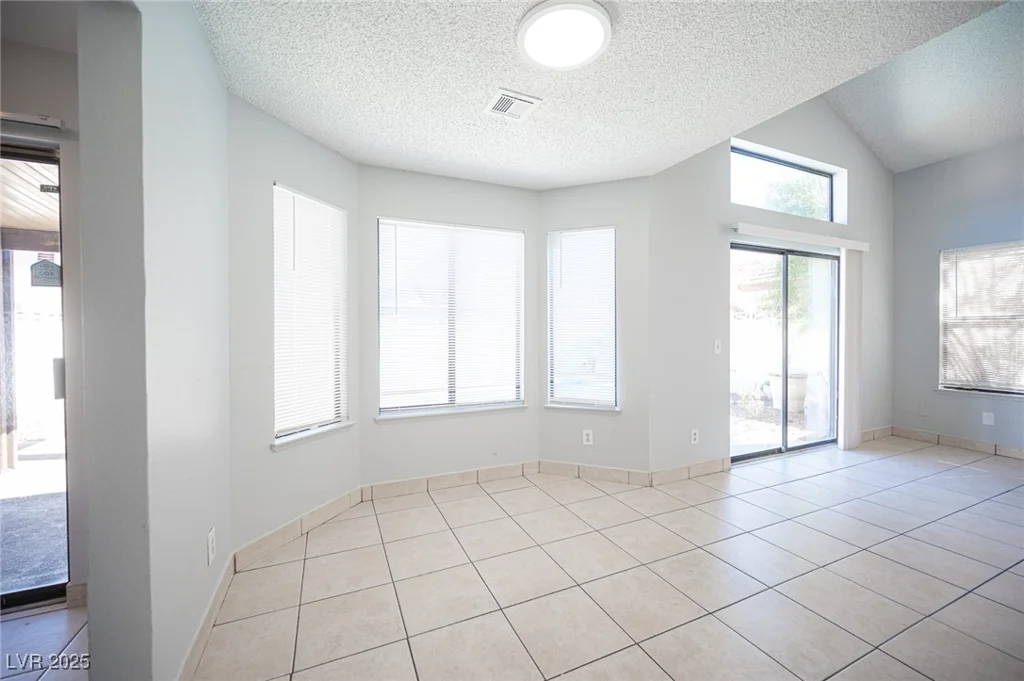 2433 Cycad Tree, Las Vegas, NV 89108