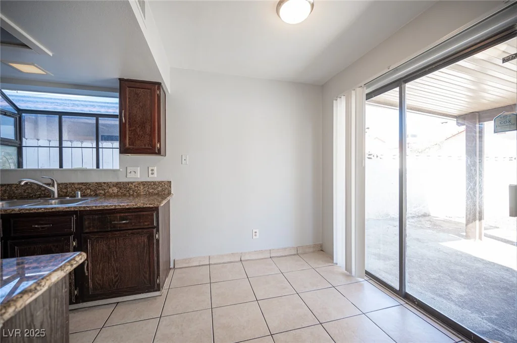 2433 Cycad Tree, Las Vegas, NV 89108