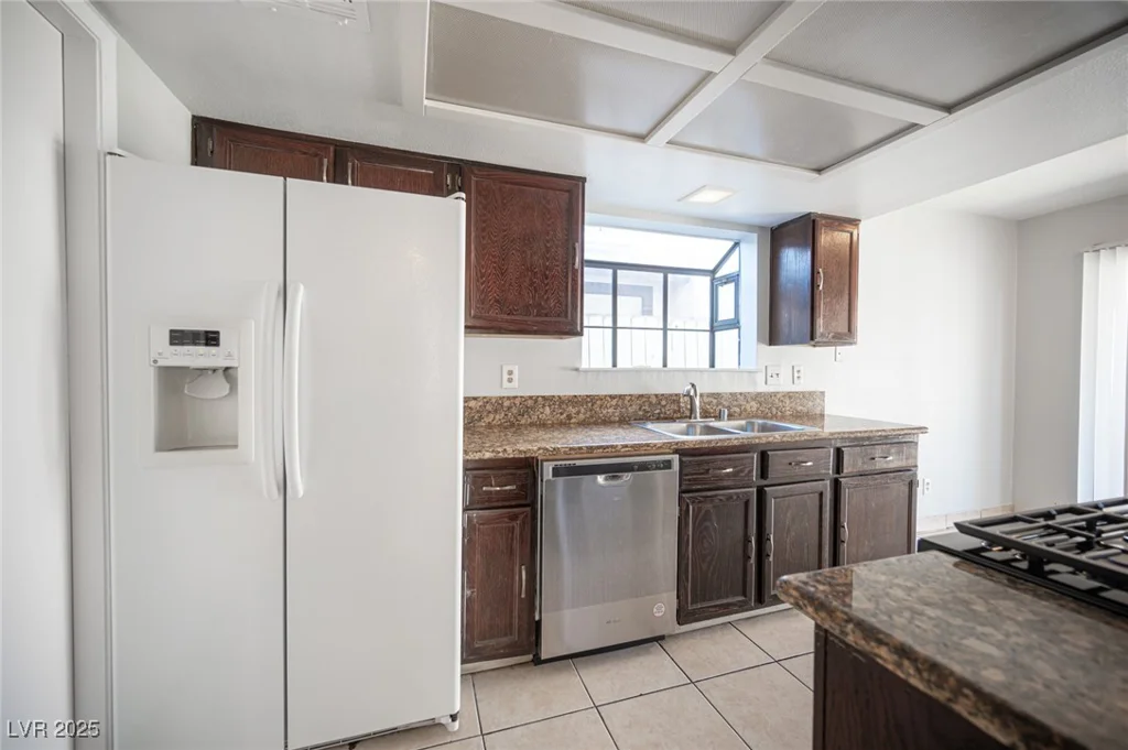 2433 Cycad Tree, Las Vegas, NV 89108
