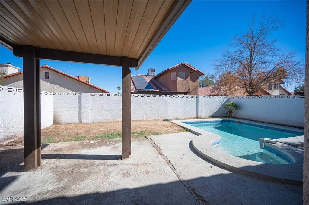2433 Cycad Tree, Las Vegas, NV 89108