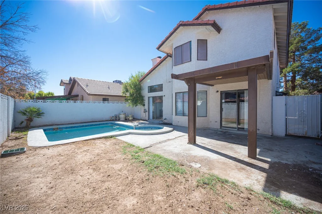 2433 Cycad Tree, Las Vegas, NV 89108