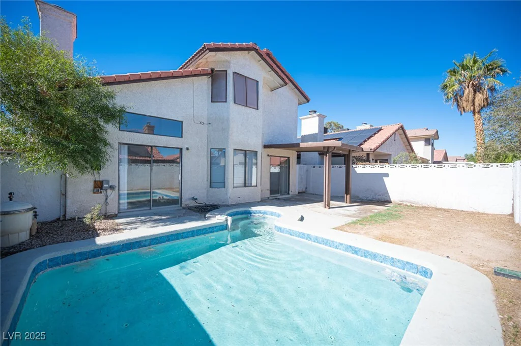 2433 Cycad Tree, Las Vegas, NV 89108