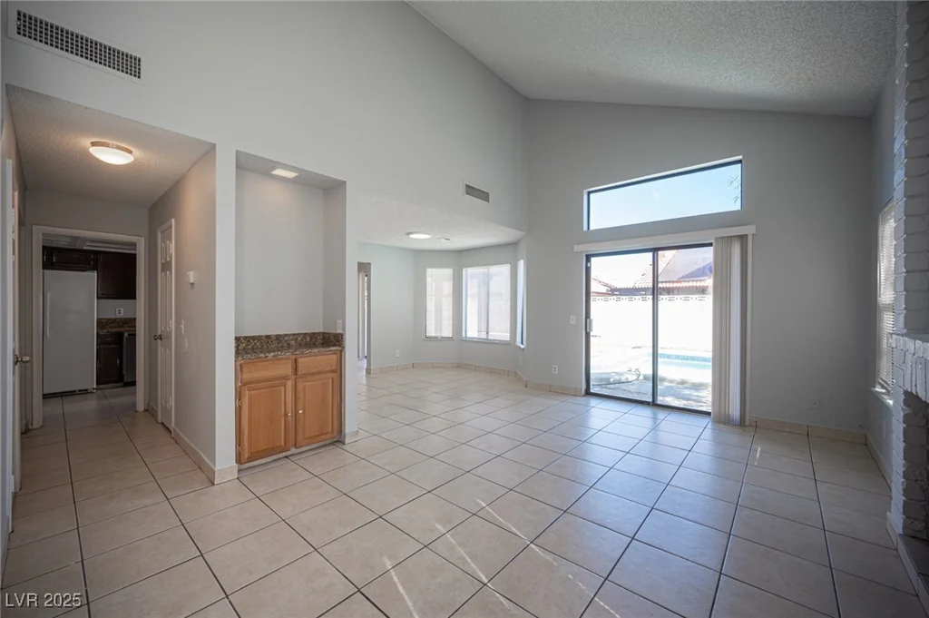 2433 Cycad Tree, Las Vegas, NV 89108
