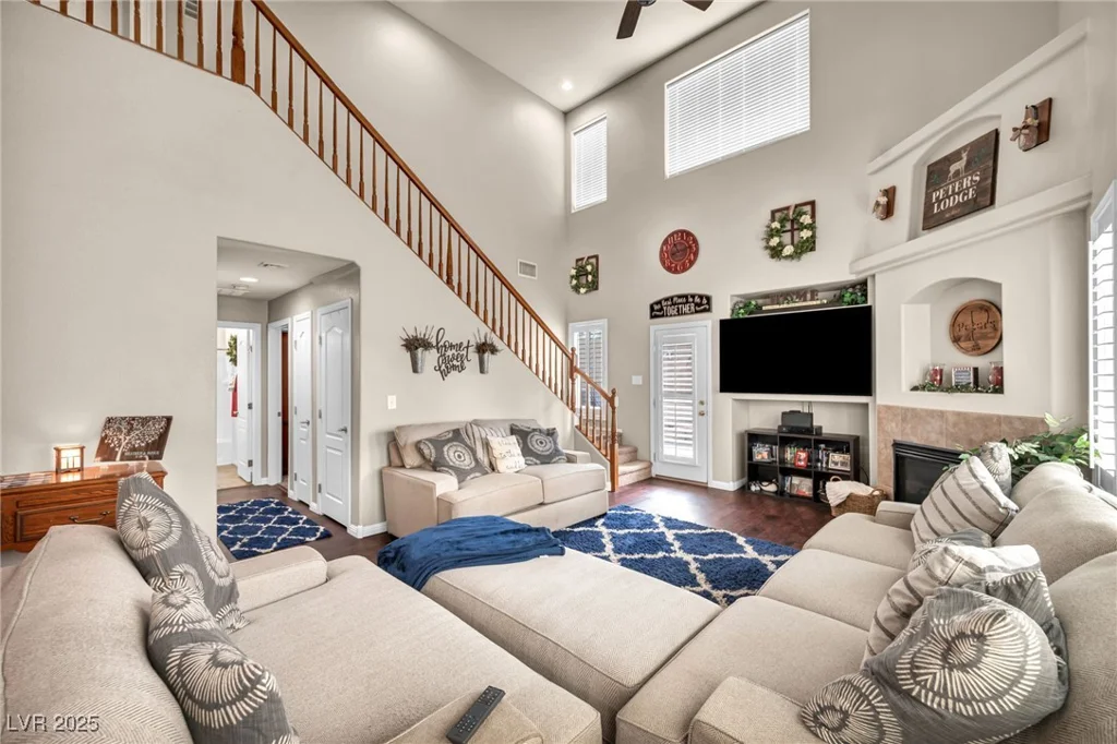10425 Mulvaney, Las Vegas, NV 89141