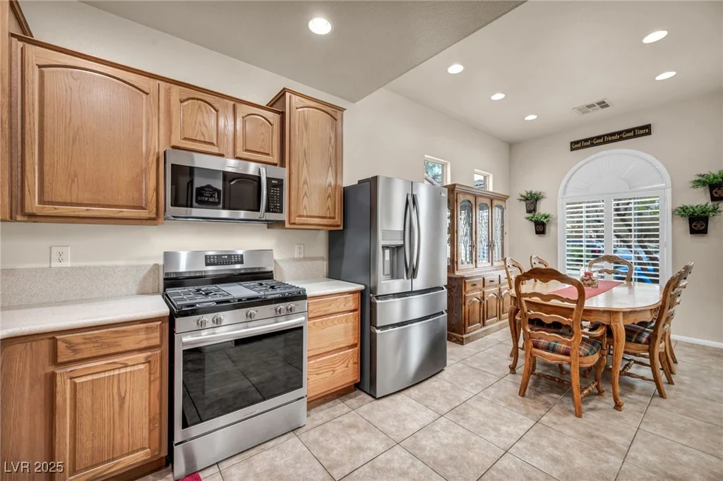 10425 Mulvaney, Las Vegas, NV 89141