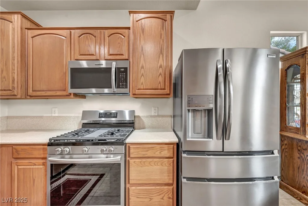 10425 Mulvaney, Las Vegas, NV 89141