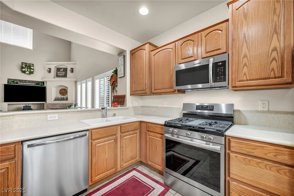 10425 Mulvaney, Las Vegas, NV 89141