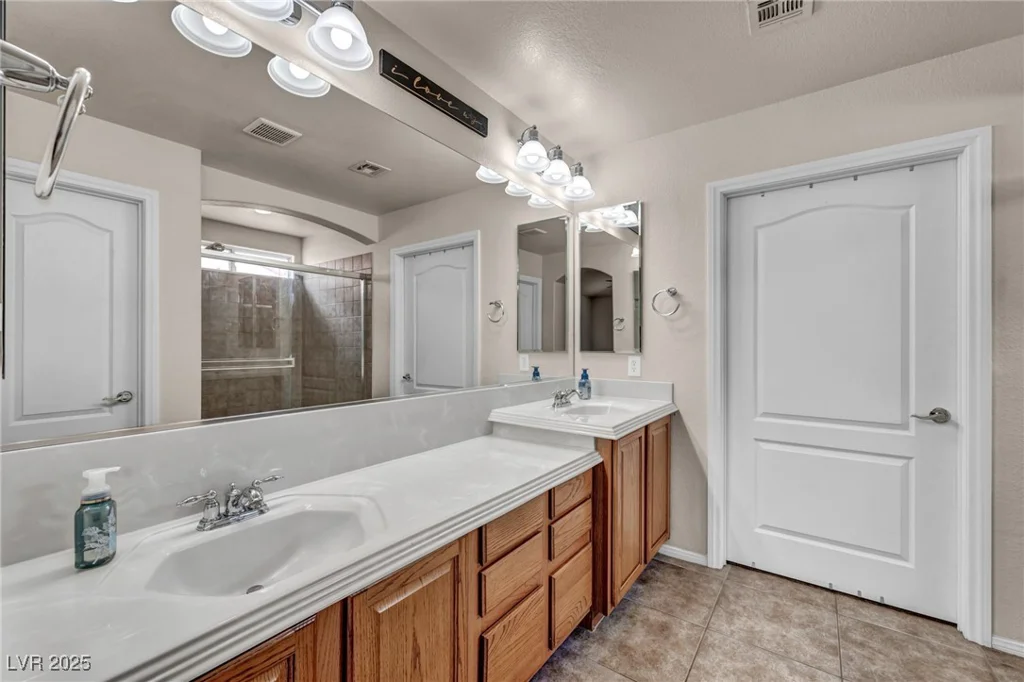 10425 Mulvaney, Las Vegas, NV 89141