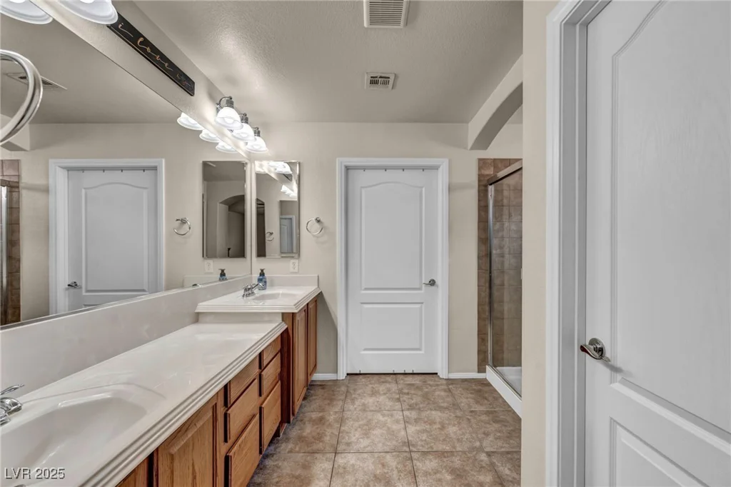 10425 Mulvaney, Las Vegas, NV 89141