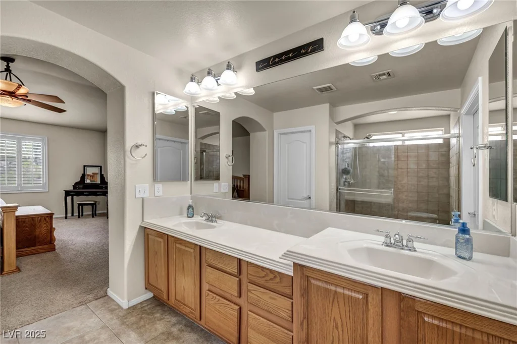 10425 Mulvaney, Las Vegas, NV 89141