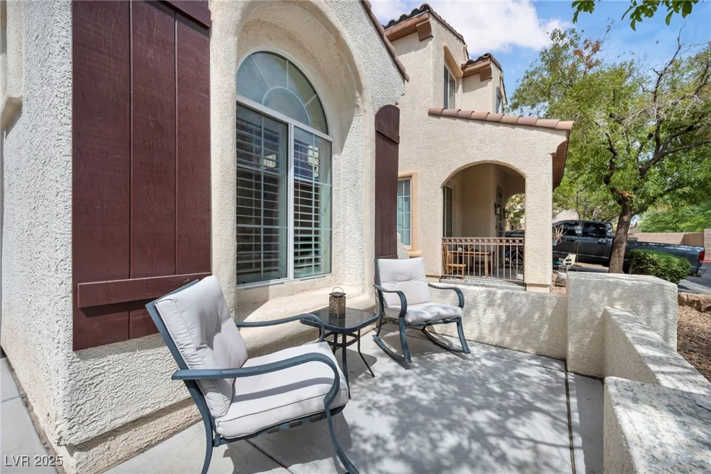 10425 Mulvaney, Las Vegas, NV 89141