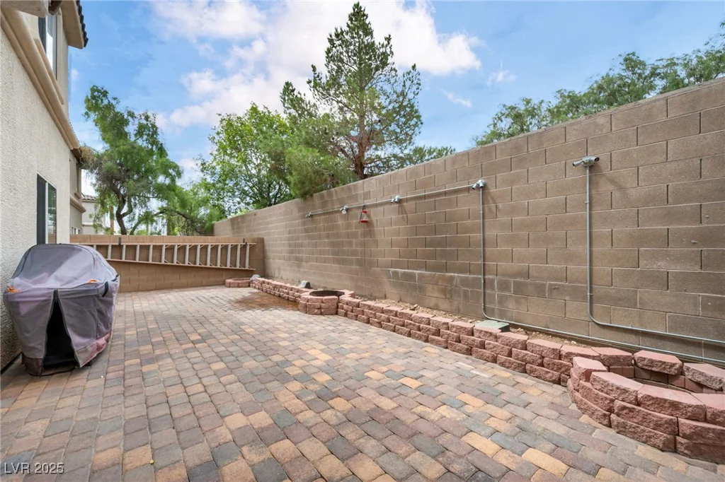 10425 Mulvaney, Las Vegas, NV 89141