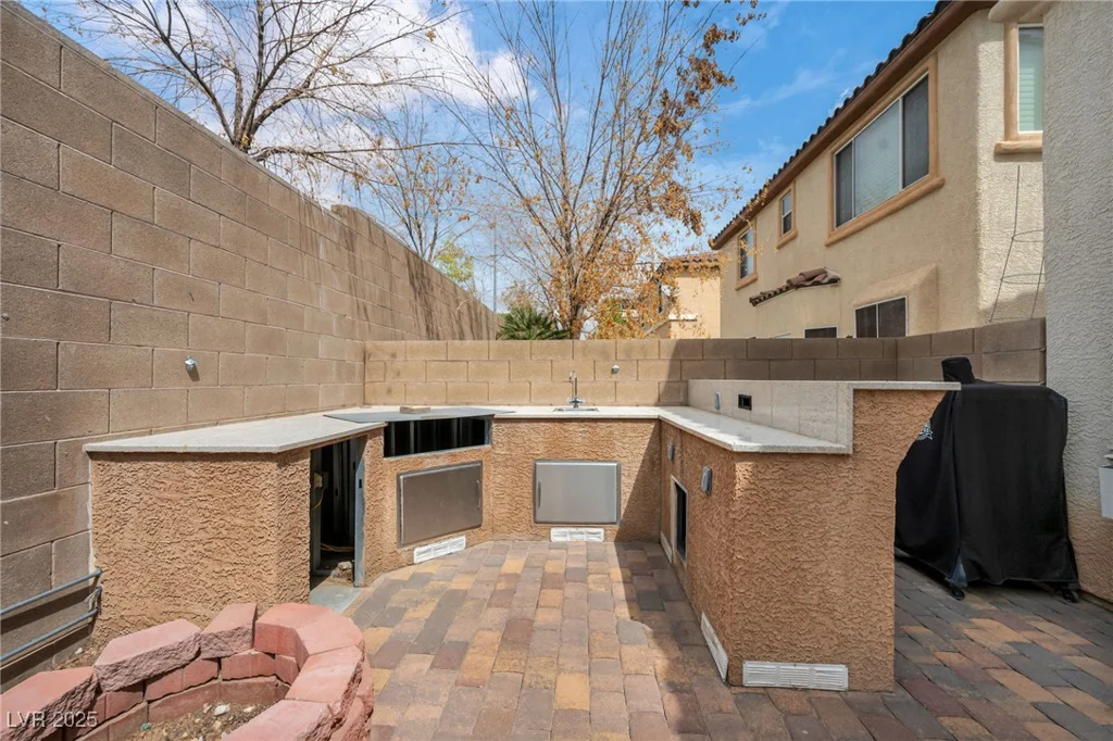 10425 Mulvaney, Las Vegas, NV 89141