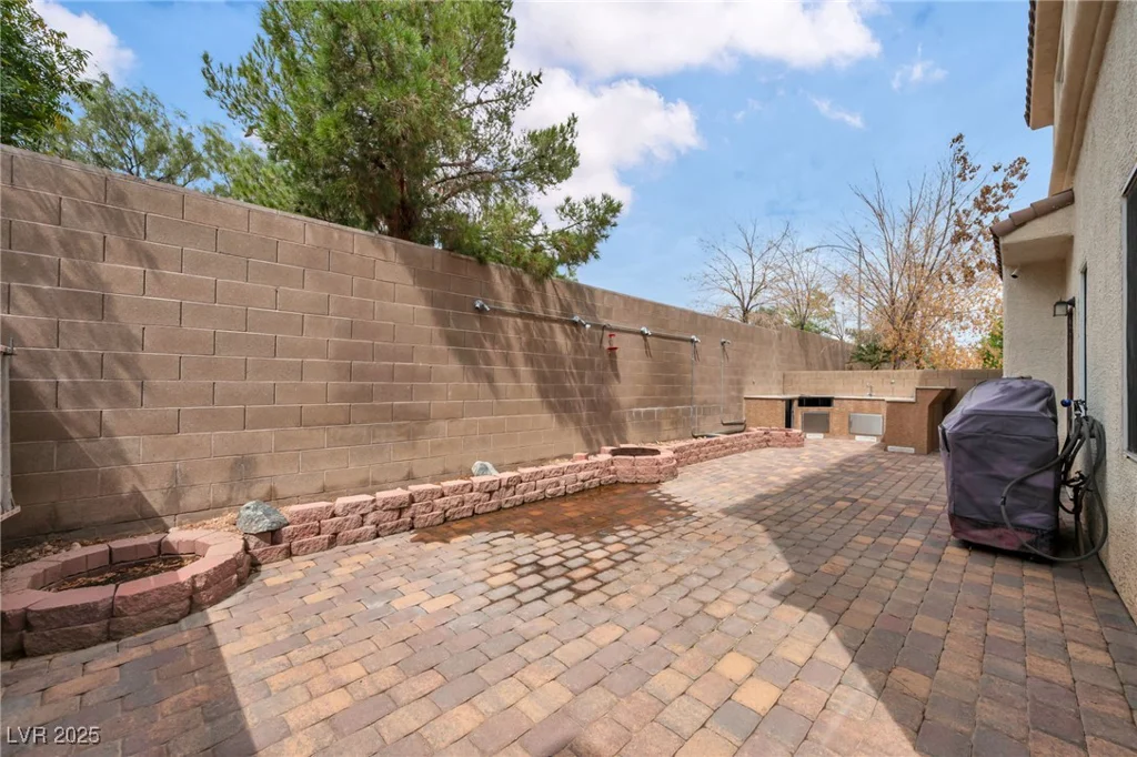 10425 Mulvaney, Las Vegas, NV 89141