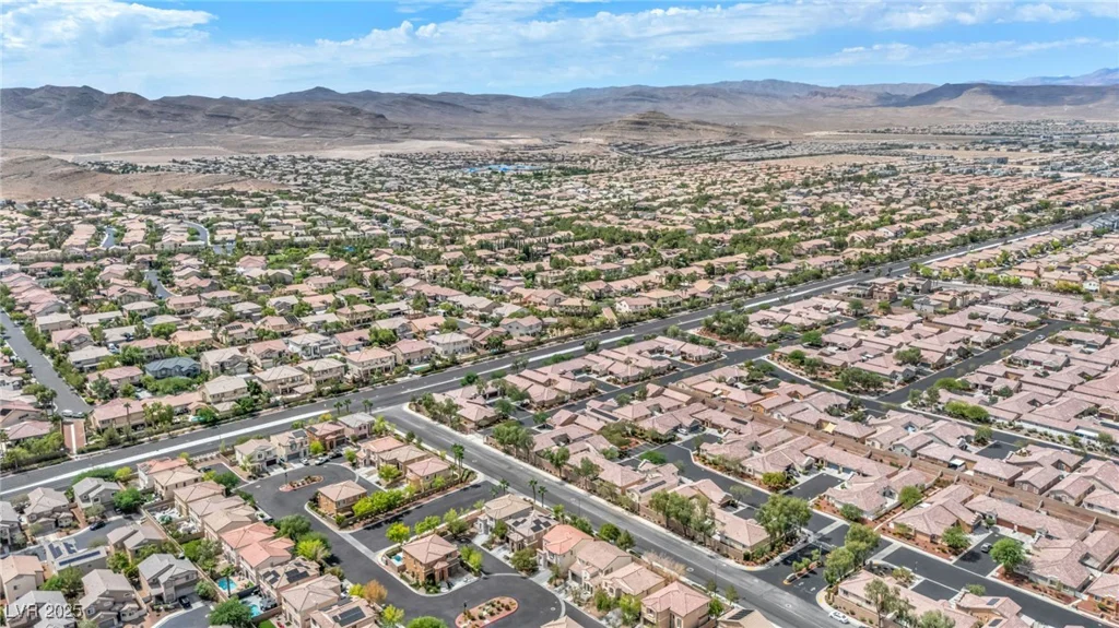 10425 Mulvaney, Las Vegas, NV 89141