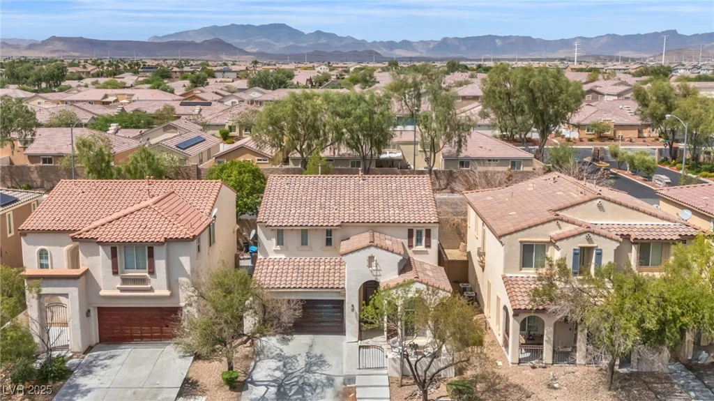 10425 Mulvaney, Las Vegas, NV 89141