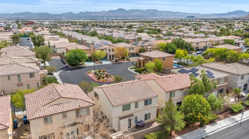 10425 Mulvaney, Las Vegas, NV 89141