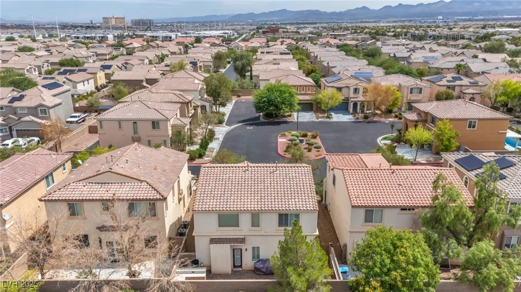 10425 Mulvaney, Las Vegas, NV 89141