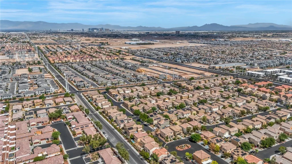 10425 Mulvaney, Las Vegas, NV 89141