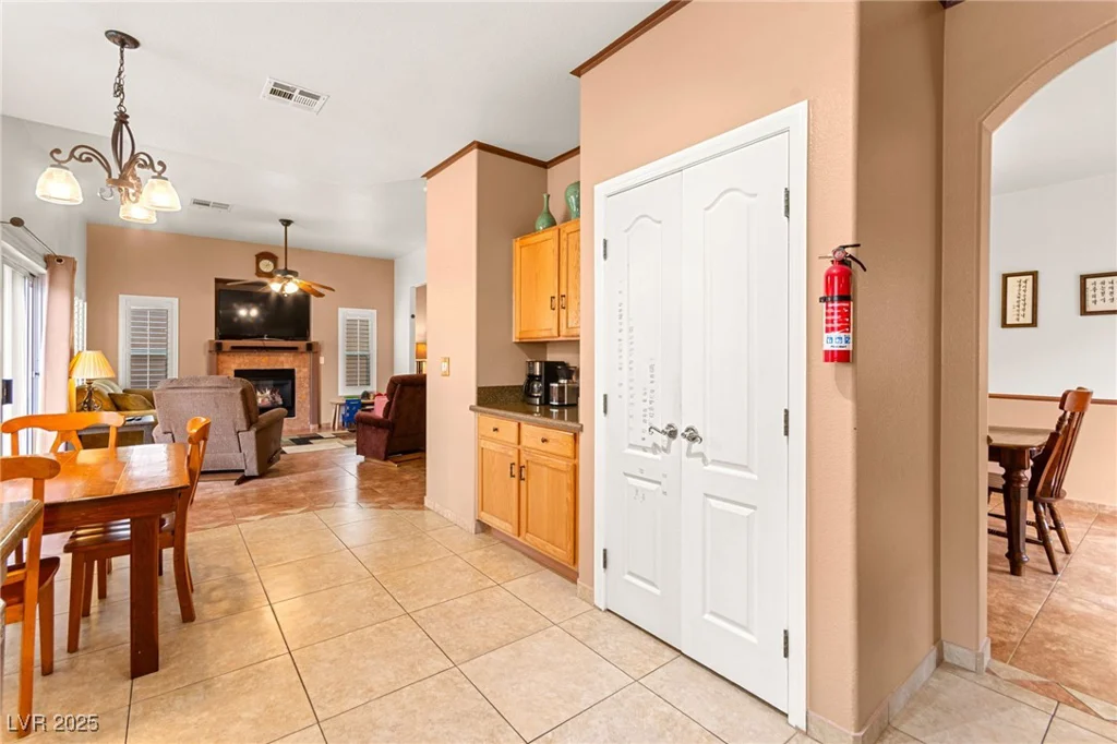83 Saint Johns Wood, Henderson, NV 89002