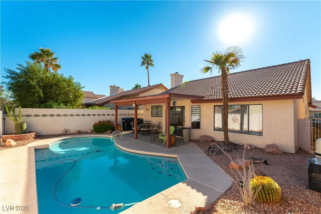 364 Rushing Creek, Henderson, NV 89014