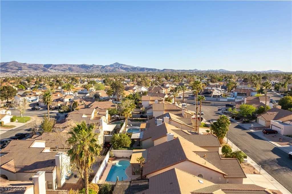 364 Rushing Creek, Henderson, NV 89014