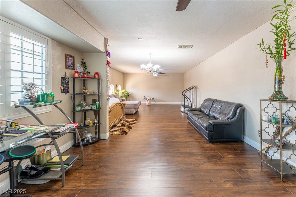 6632 Isolated, Las Vegas, NV 89110