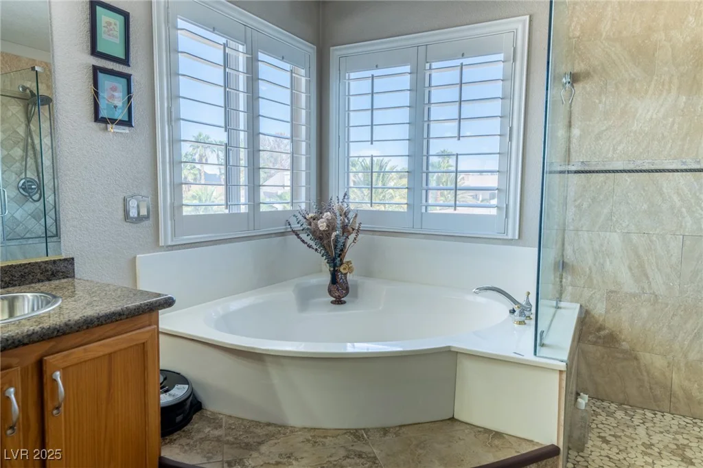 6632 Isolated, Las Vegas, NV 89110