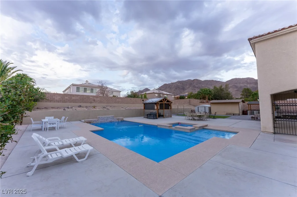 6632 Isolated, Las Vegas, NV 89110