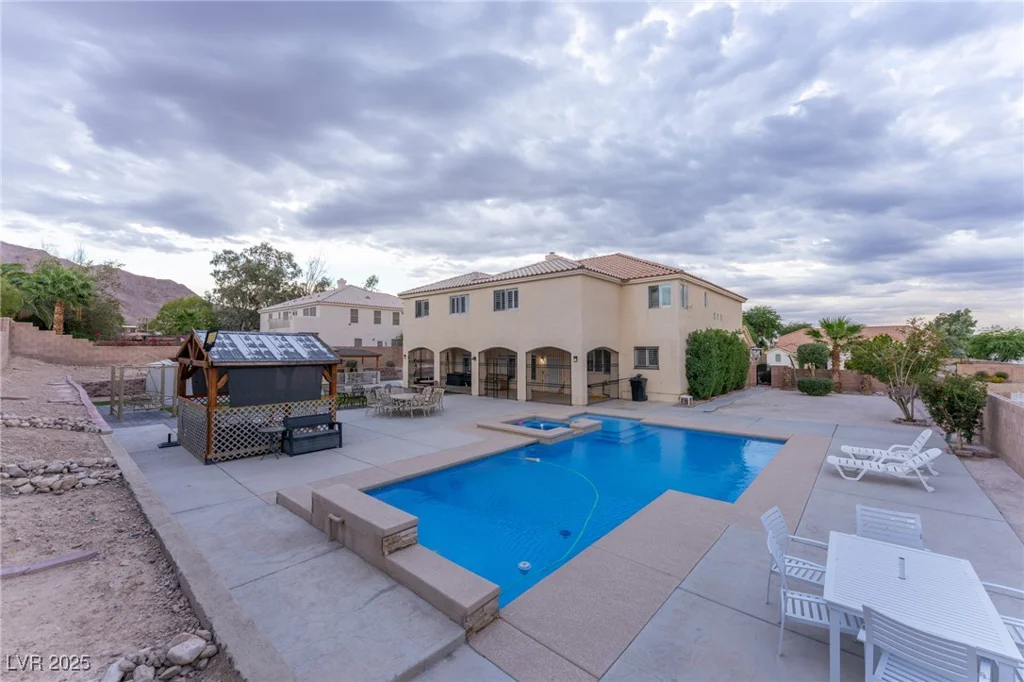 6632 Isolated, Las Vegas, NV 89110