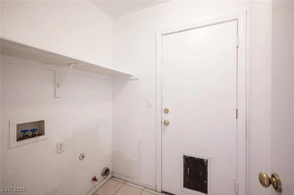 9476 Lake Creek, Las Vegas, NV 89123