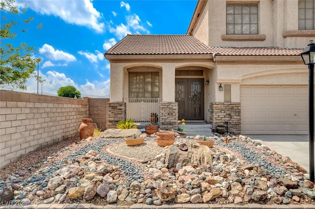 7463 Majestic Bay, Las Vegas, NV 89131