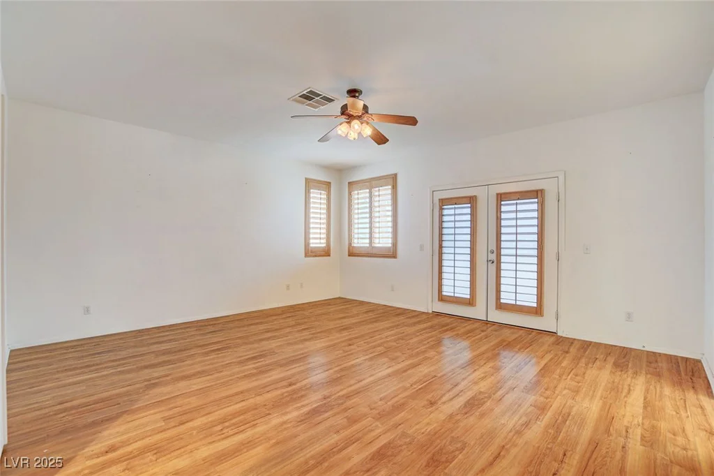 7463 Majestic Bay, Las Vegas, NV 89131