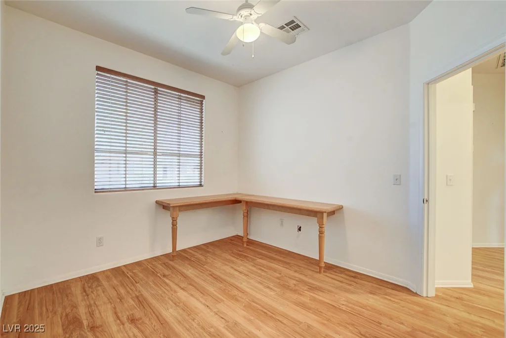 7463 Majestic Bay, Las Vegas, NV 89131