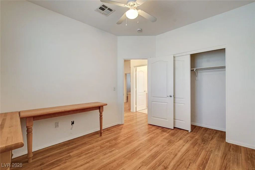 7463 Majestic Bay, Las Vegas, NV 89131