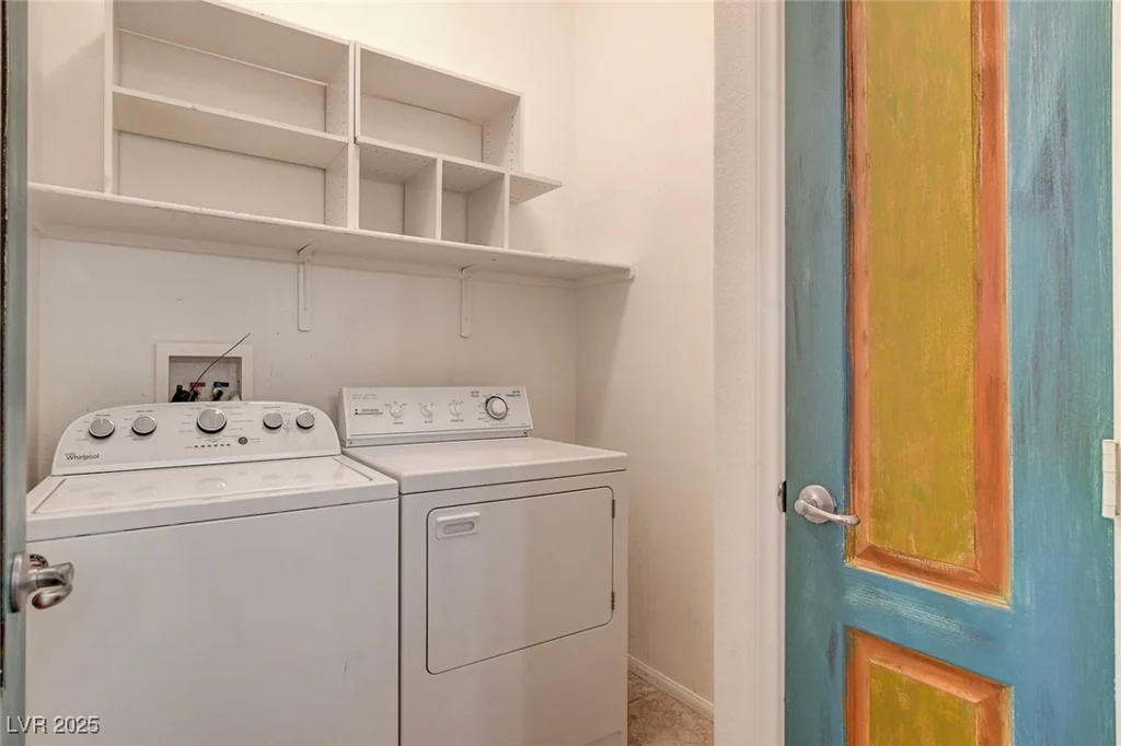 7463 Majestic Bay, Las Vegas, NV 89131