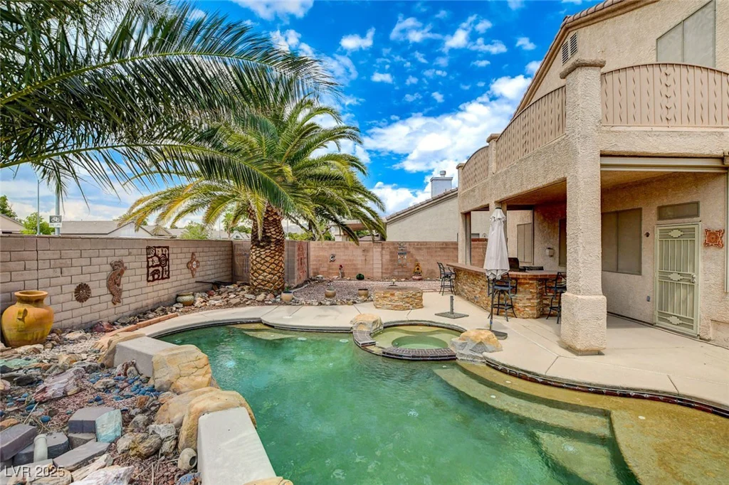 7463 Majestic Bay, Las Vegas, NV 89131
