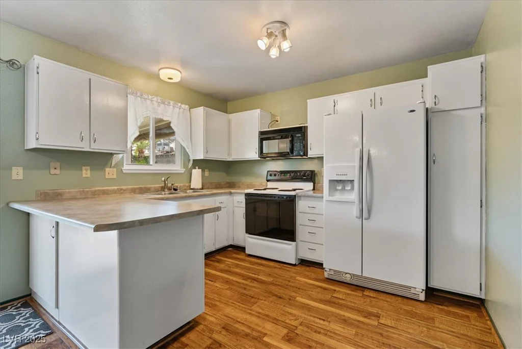 6413 Roy Rogers, Las Vegas, NV 89108