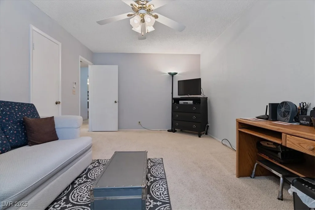 6413 Roy Rogers, Las Vegas, NV 89108