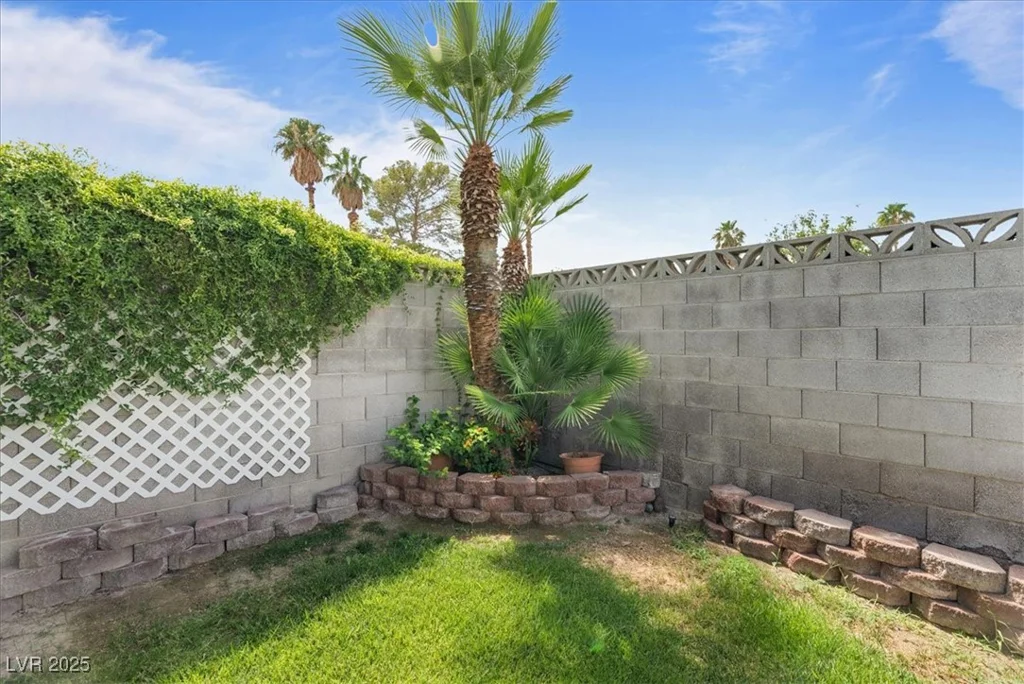 6413 Roy Rogers, Las Vegas, NV 89108