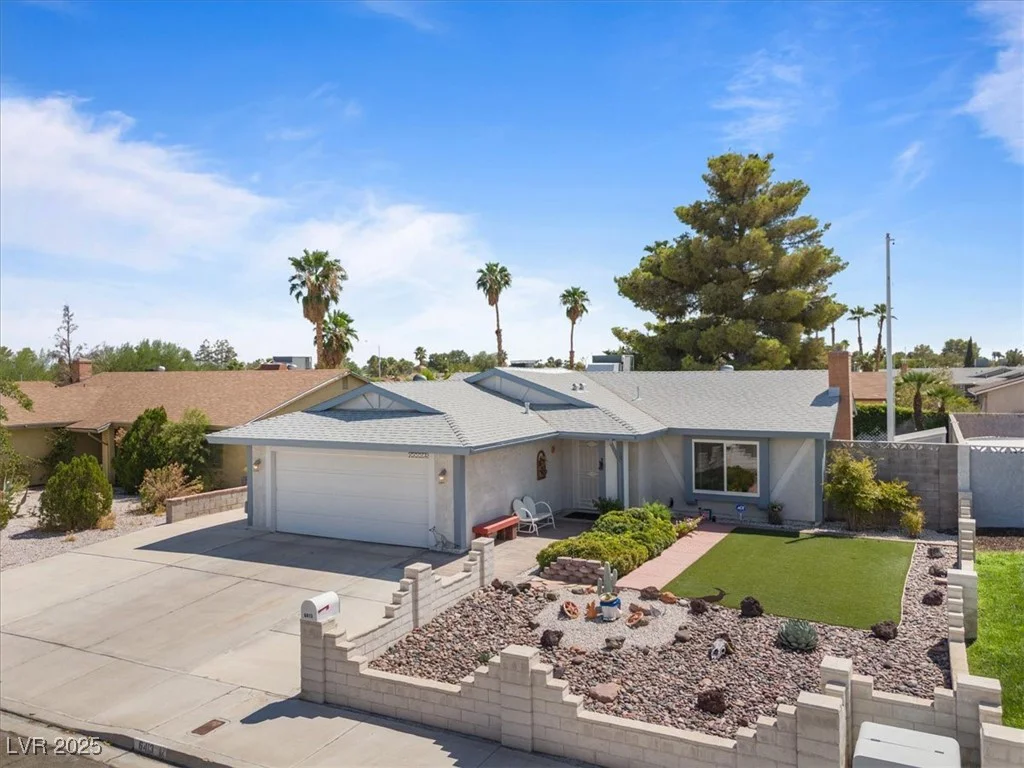 6413 Roy Rogers, Las Vegas, NV 89108