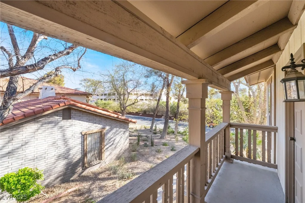 3141 Pinehurst, Las Vegas, NV 89109