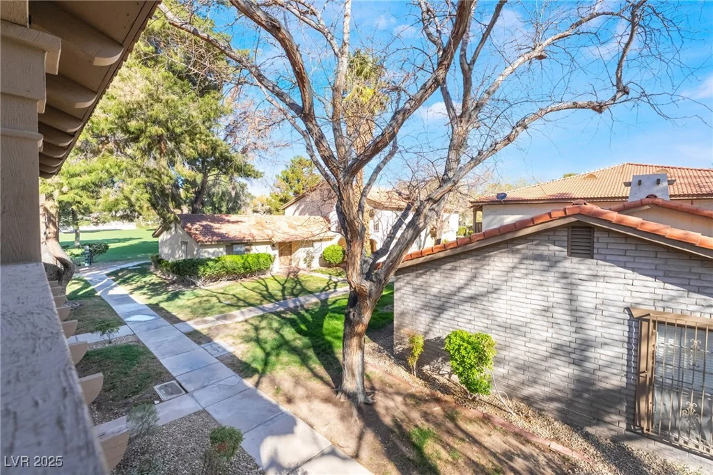 3141 Pinehurst, Las Vegas, NV 89109