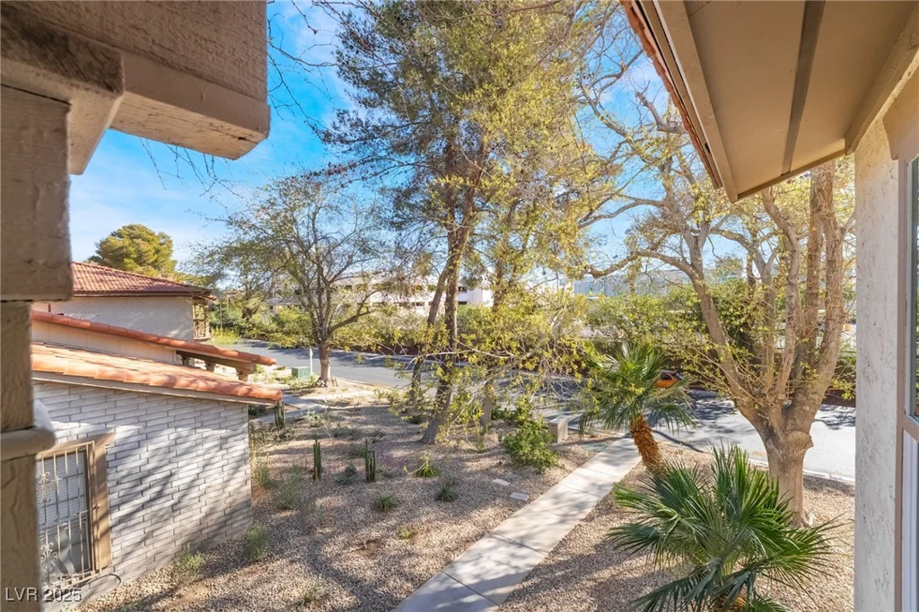 3141 Pinehurst, Las Vegas, NV 89109