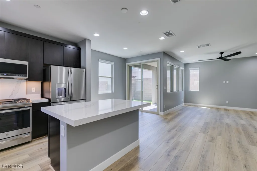 649 Tranquil Jade, Las Vegas, NV 89138